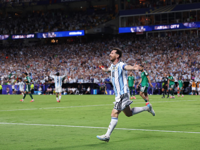 Messi, golgheter! Argentina bate Algeria 2-0. Urmărește pe digisport