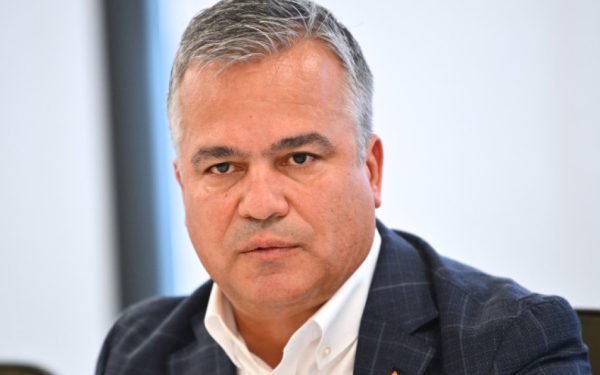 Vestea de guvern: Premierul și miniștrii depuși, calendarul stabilit