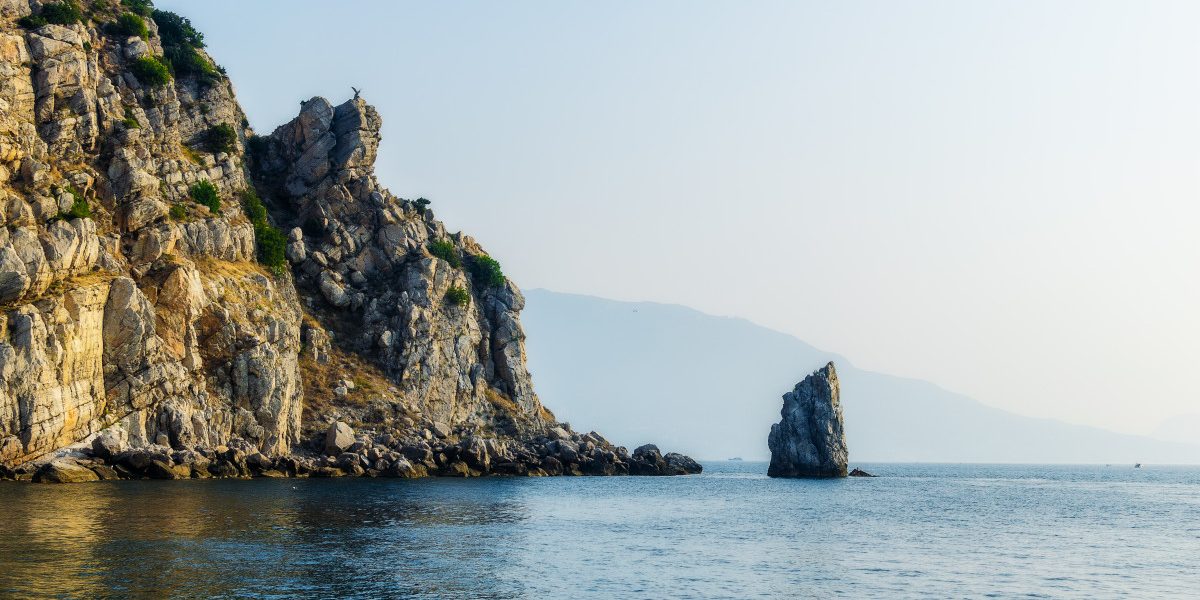 Pescuit turcesc sfâșiat de un atac în Marea Neagră. Un mort, patru răniți lângă Crimeea