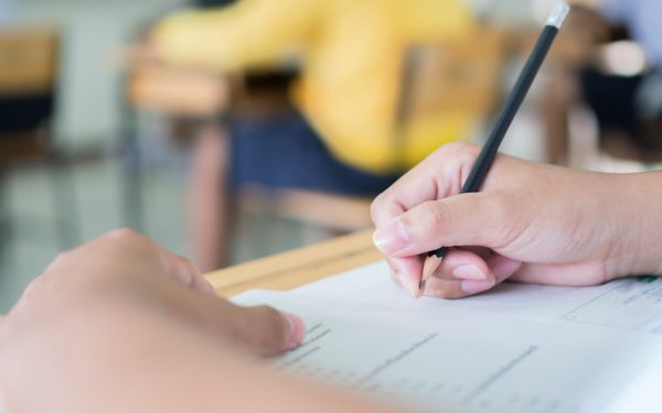 Bac 2026 Română: Adevărul despre subiecte și baremul oficial