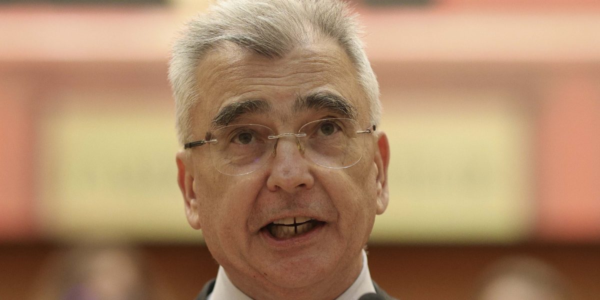 Peiu: Grindeanu premier cu nervii la pământ ai clasei politice