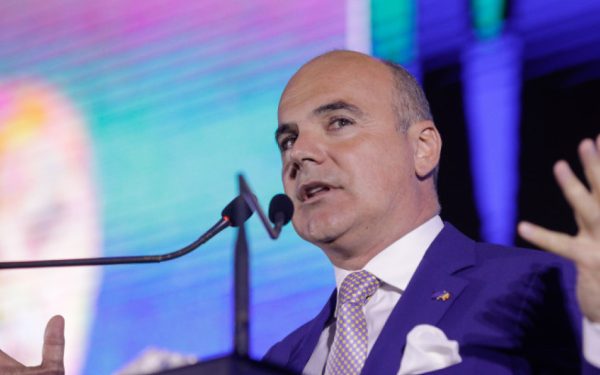 Rareș Bogdan îl atacă pe Bolojan: Ipocrizie, votați PSD dar blocați liberali