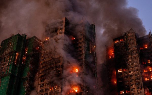 Incendiu Hong Kong: 9 trimiși în judecată, după 216 de morți