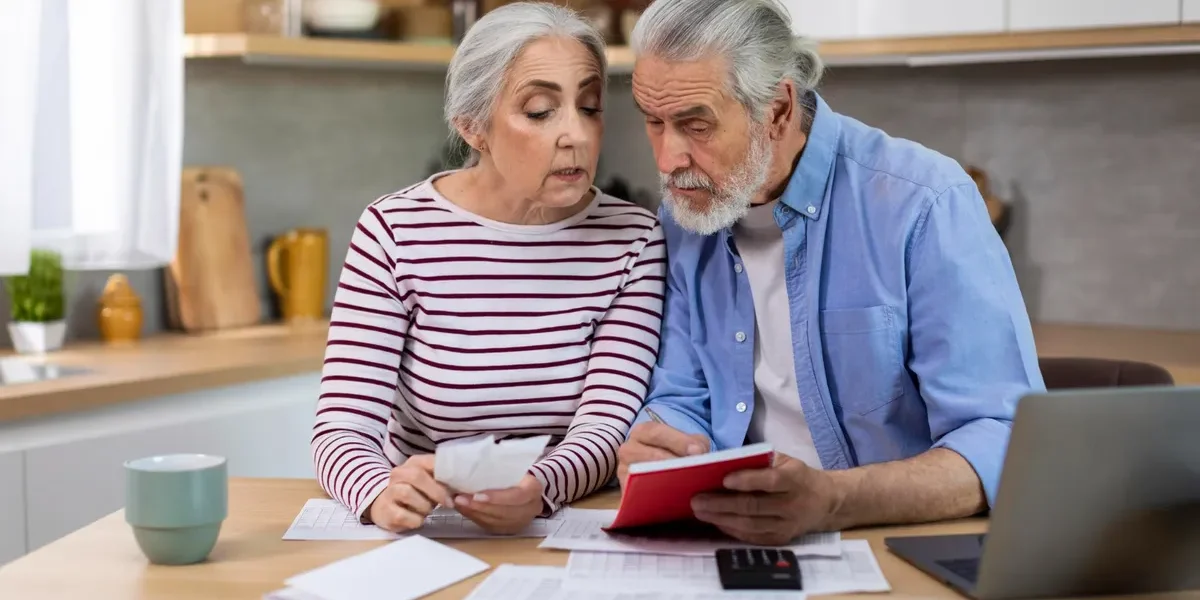 Val de cereri la Casa de Pensii: Pensionarii vor înapoi banii FOTO