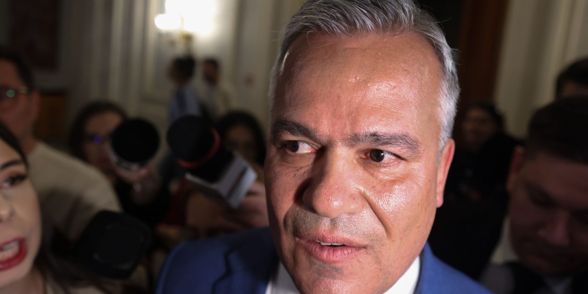 PNL S-a REVOLTAT: Guvernul Veștea, amenințat cu excluderea și noi consultări
