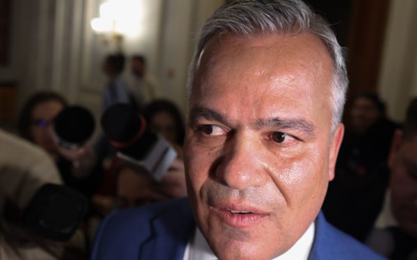 PNL S-a REVOLTAT: Guvernul Veștea, amenințat cu excluderea și noi consultări