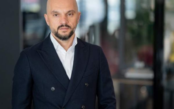 Morcov la FAN Courier, Dragomir director comercial