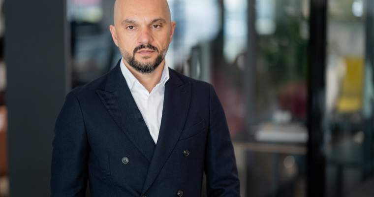 Morcov la FAN Courier, Dragomir director comercial