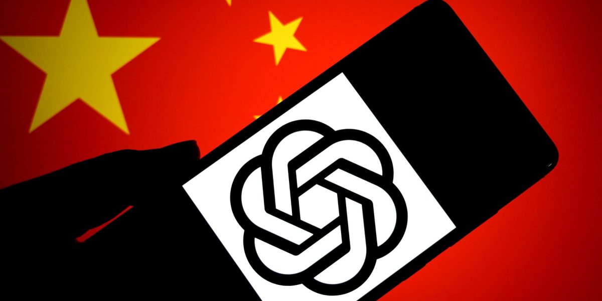 China manipulează Occidentul cu ChatGPT, ironie socialistă