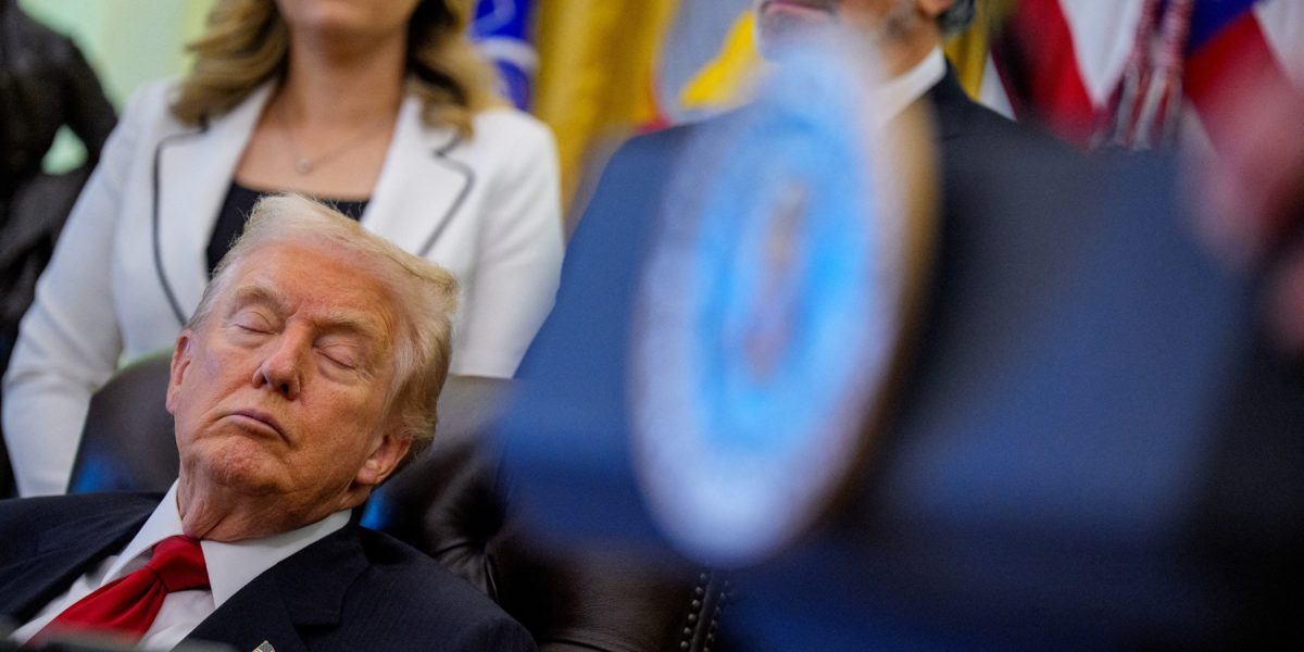 Trump, profit uriaș din crypto; investitorii, pe minus sever