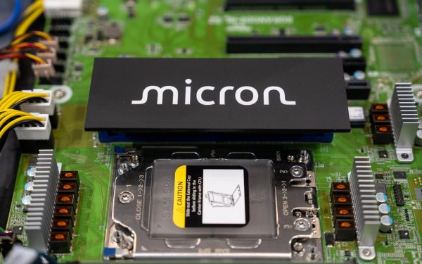 Micron zboară: Venituri record de $41,4 miliarde din boom-ul AI