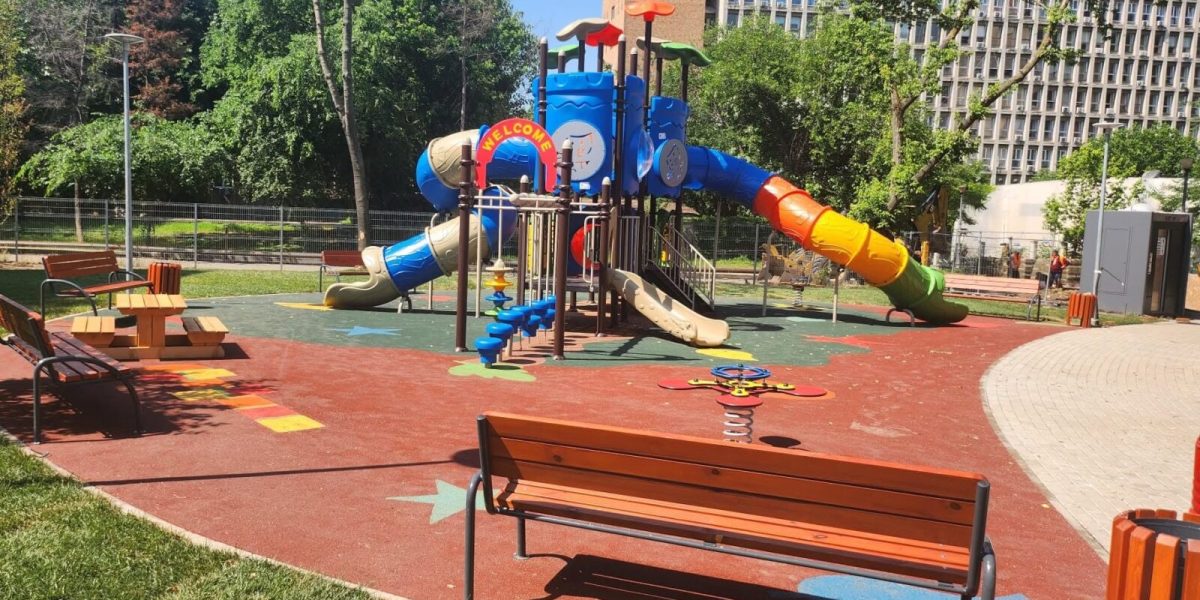 Ofertă uriașă pentru un loc de joacă din Balotești. Firma, doar doi angajați
