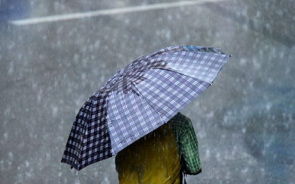 Cod galben: Vijelii, grindină și ploi în jumătate de țară. Prognoza pentru București