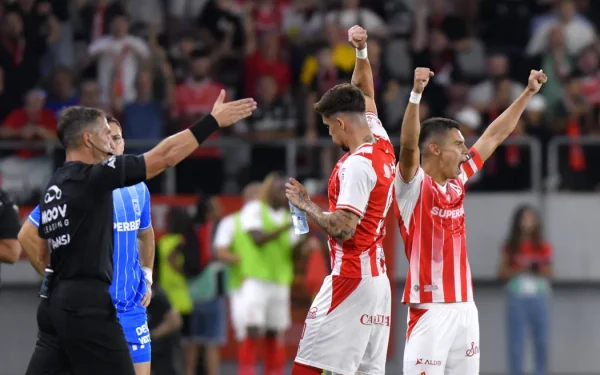 DINAMO, COȘMAR total pentru Craiova: 5-1 în derby!