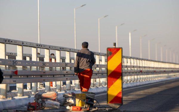 Autostrada Moldovei, Blocată: Reparații la Parapet, Șoferii, Atenție