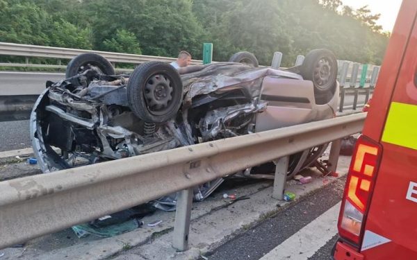 ACCIDENT CUMPLIT pe A1: O fetiță de 5 ani moartă, spitalizați mamă și copil