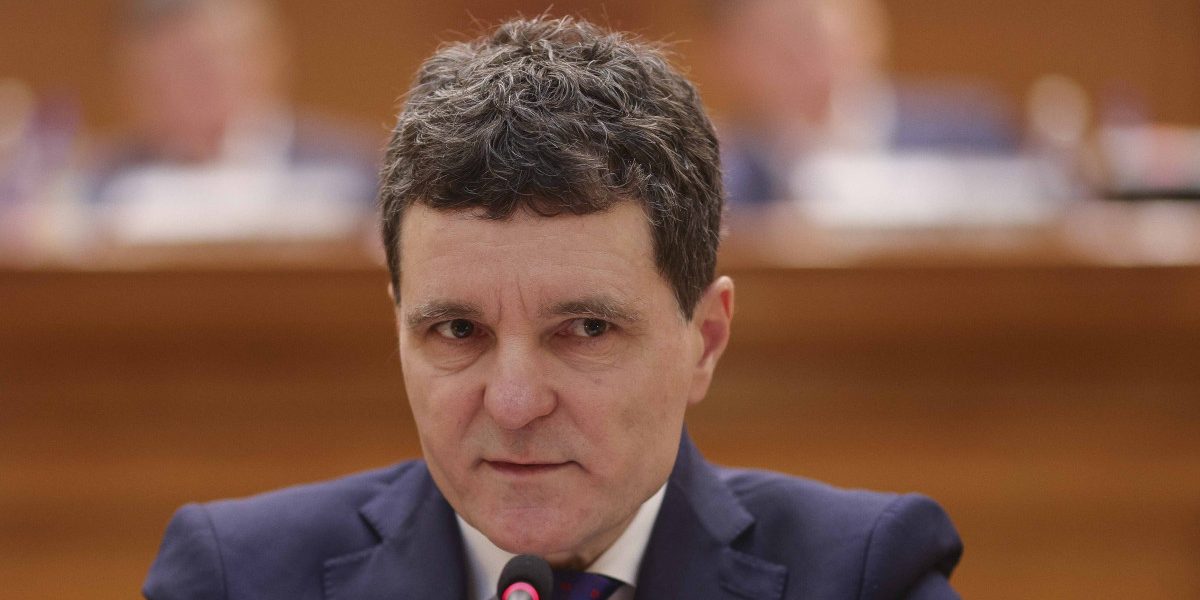 Zegrean șochează: Președintele să forțeze guvernul, Nicușor Dan e neconstituțional
