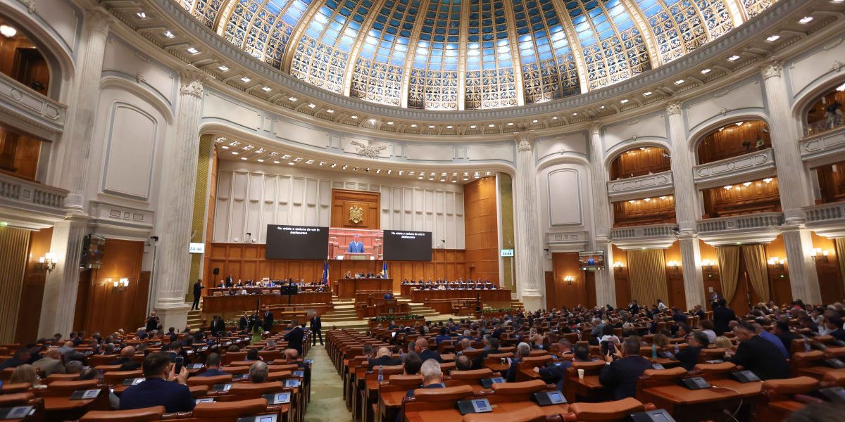 Sondaj CURS: Românii ar trimite PSD, PNL, AUR, USR în Parlament. Procente