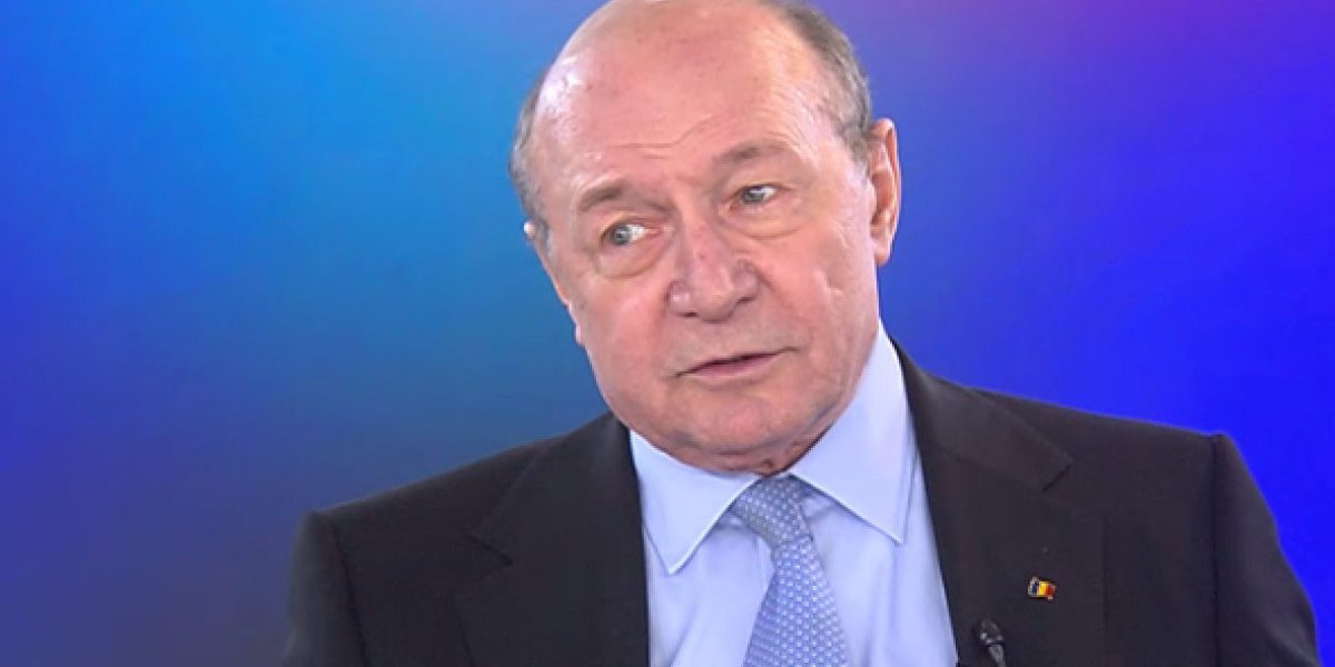 Băsescu: Jucăm la ruleta deciziilor, riscăm prăbușirea statului