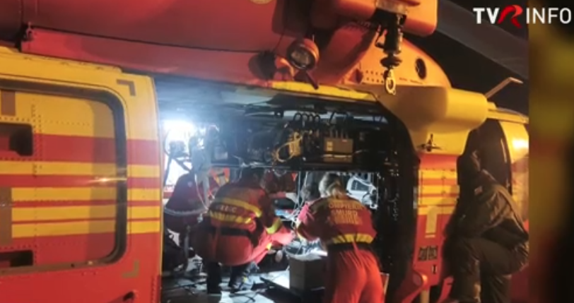 Urgent: Tânăra de 18 ani salvată cu elicopterul, transport medical unic