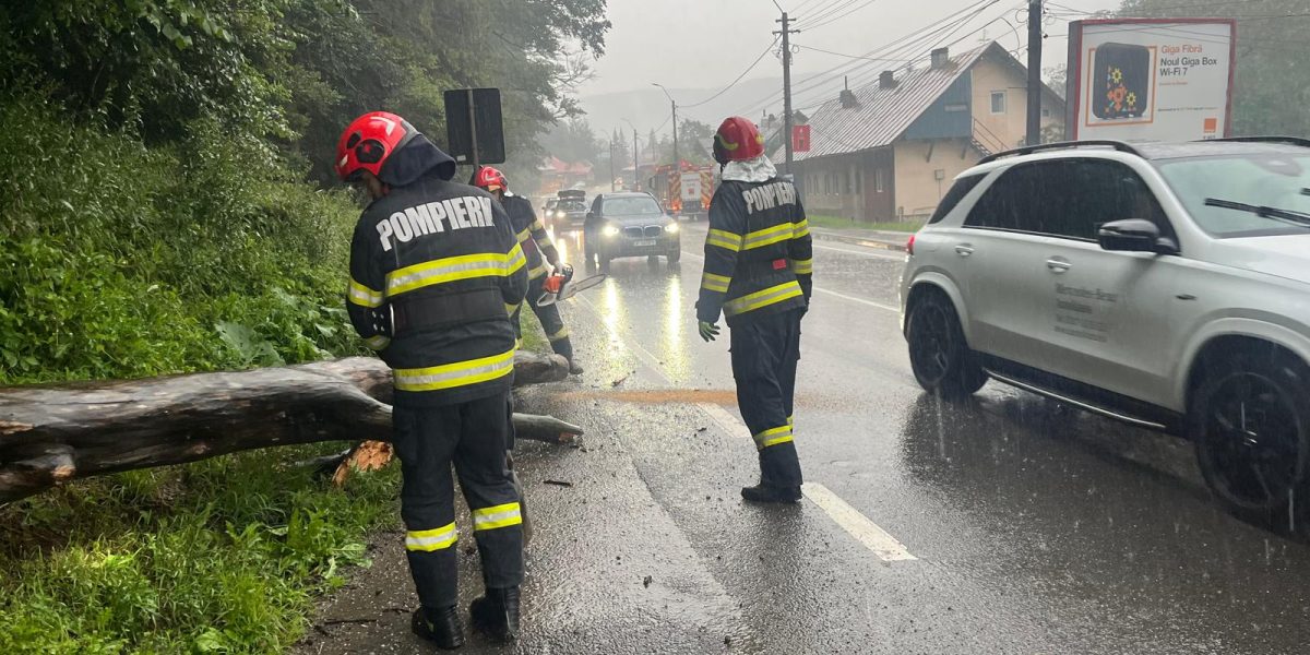 Inundații majore: 29 de localități sub ape în 16 județe
