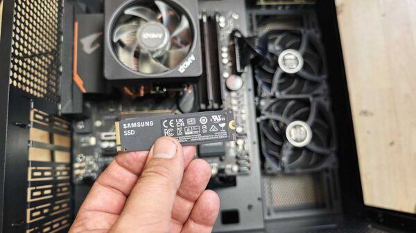 Samsung 990: SSD fulger, dar ce preț plătește la căldură