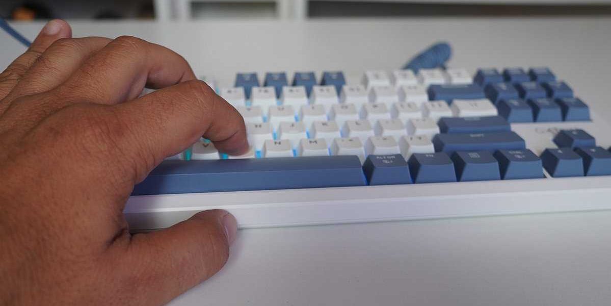 Trust GXT 872 Xyra TKL: Războiul tastaturilor mecanice începe