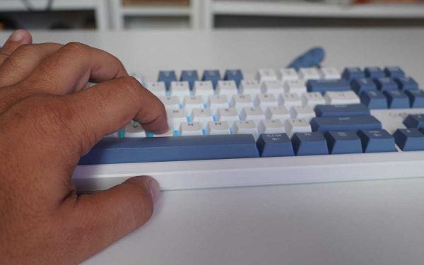 Trust GXT 872 Xyra TKL: Războiul tastaturilor mecanice începe