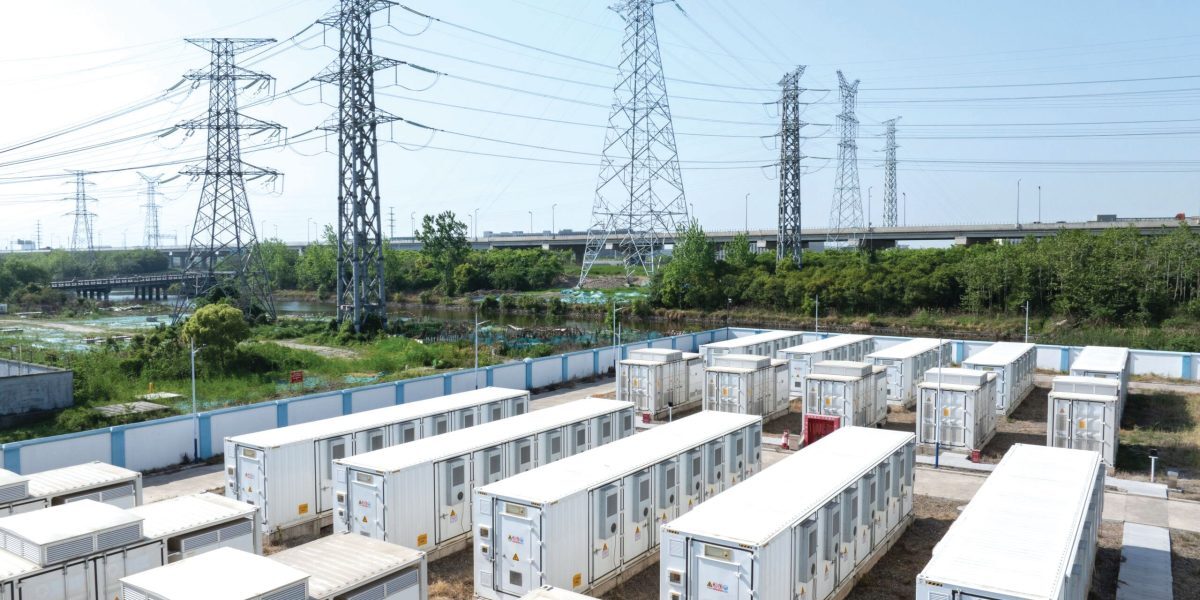 Dunărea scumpă, ieftină electricitate bulgărească: exporturi record