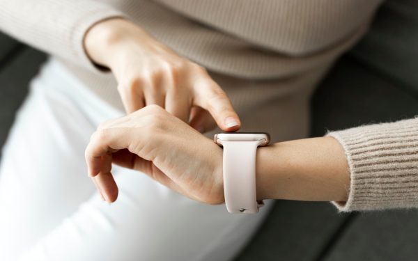 Watch Apple salvează vieți: Ceasul i-a schimbat destinul unei tinere mame