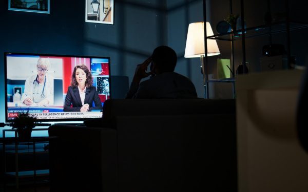 Samsung, la fel ca LG, elimină aplicații riscante de pe Smart TV-uri