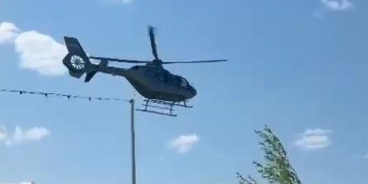 Elicopter de lux, aterizare interzisă la centrul de echitație. Pagube mari