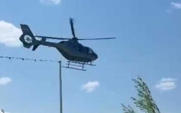 Elicopter de lux, aterizare interzisă la centrul de echitație. Pagube mari
