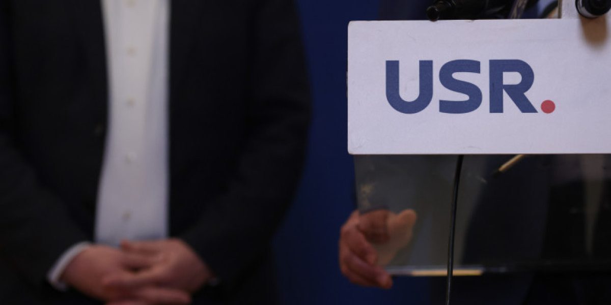USR la CCR pe legea PSD: Semnături pentru incompatibilități