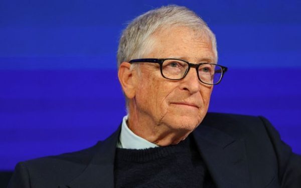 Gates cere limite stricte pentru inteligența artificială