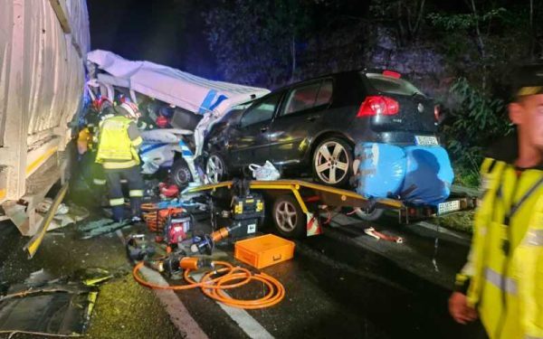 Vâlcea: Accident mortal pe DN7, blocaj pe Valea Oltului