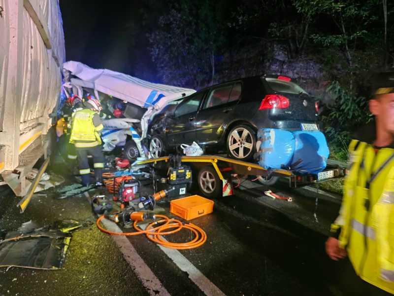 Vâlcea: Accident mortal pe DN7, blocaj pe Valea Oltului