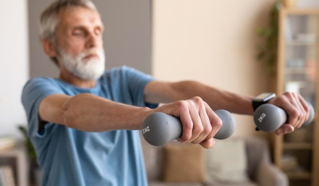 Tensiune arterială: 4 exerciții simple, acasă, în minute