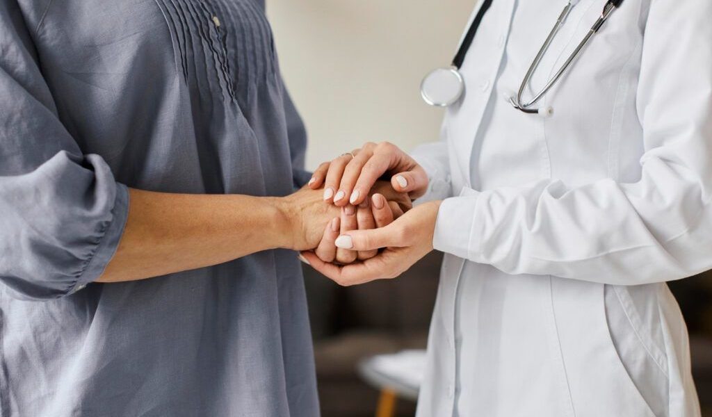 Cancere: 3 semne banale pe care le ignori prea mult. MediciAlertă