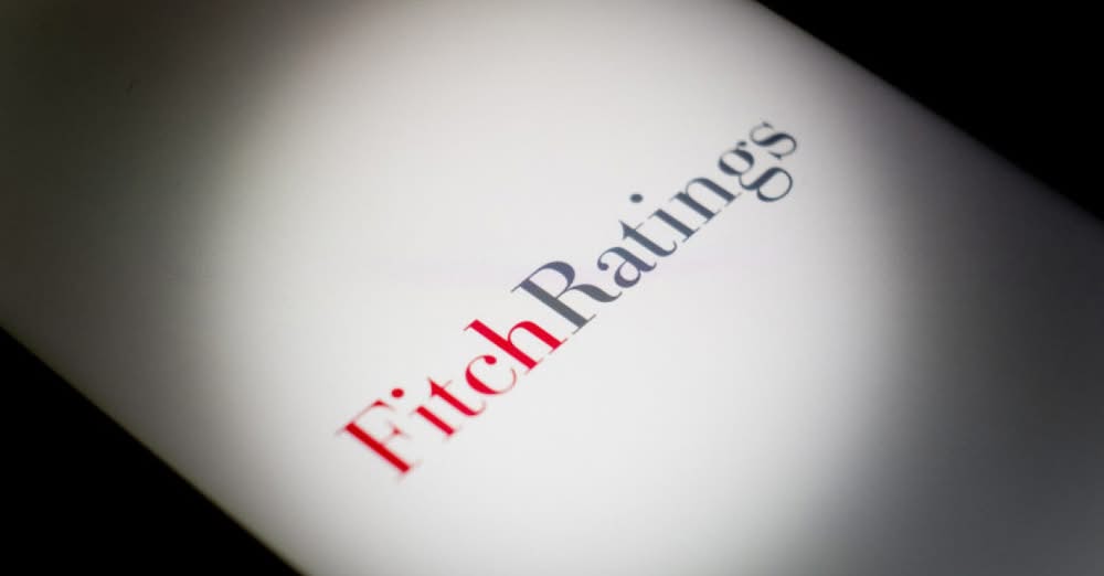 Fitch ține România pe loc: rating „BBB-” în prag de downgrade