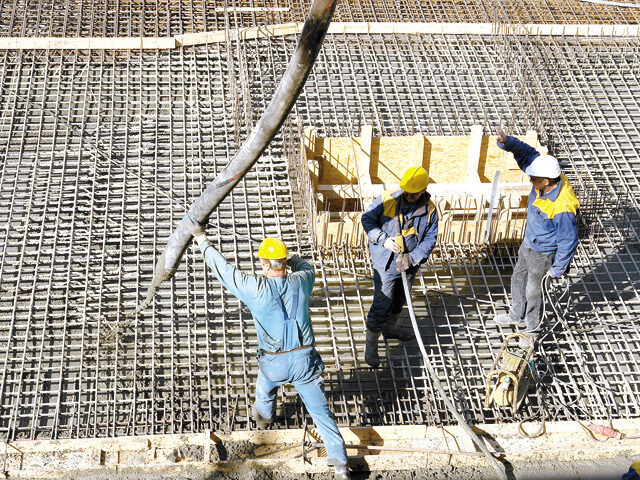 Salarii în România: Unde găsești joburi, dar economia scade