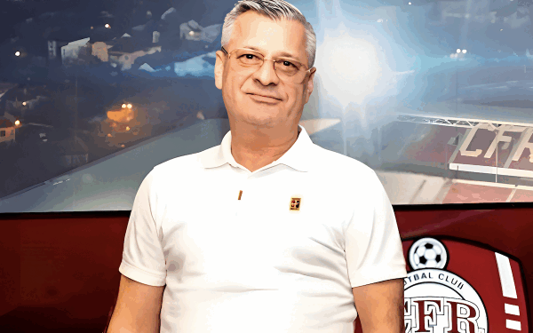 Varga continuă atacurile: „Un papagal”