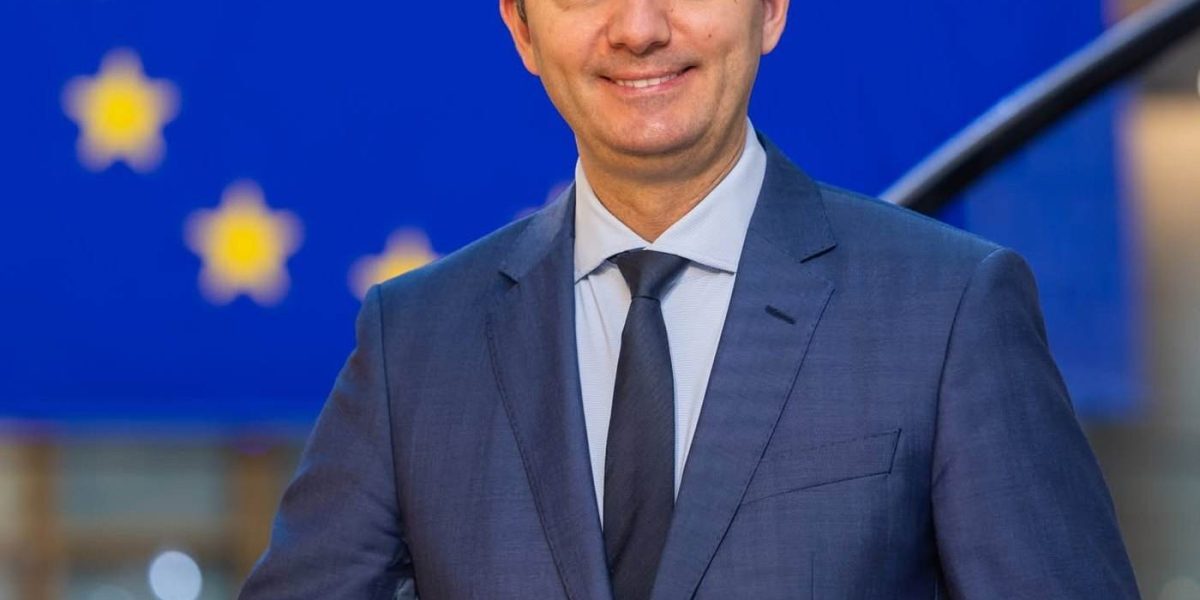 Mureșan (PNL): Evităm retrogradarea Moody’s, mulțumită Guvernului