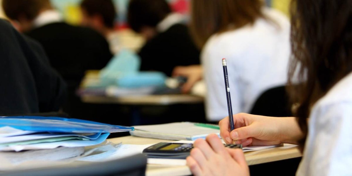 Bacalaureat 2024: Peste 33.000 de tineri la sesiunea a doua