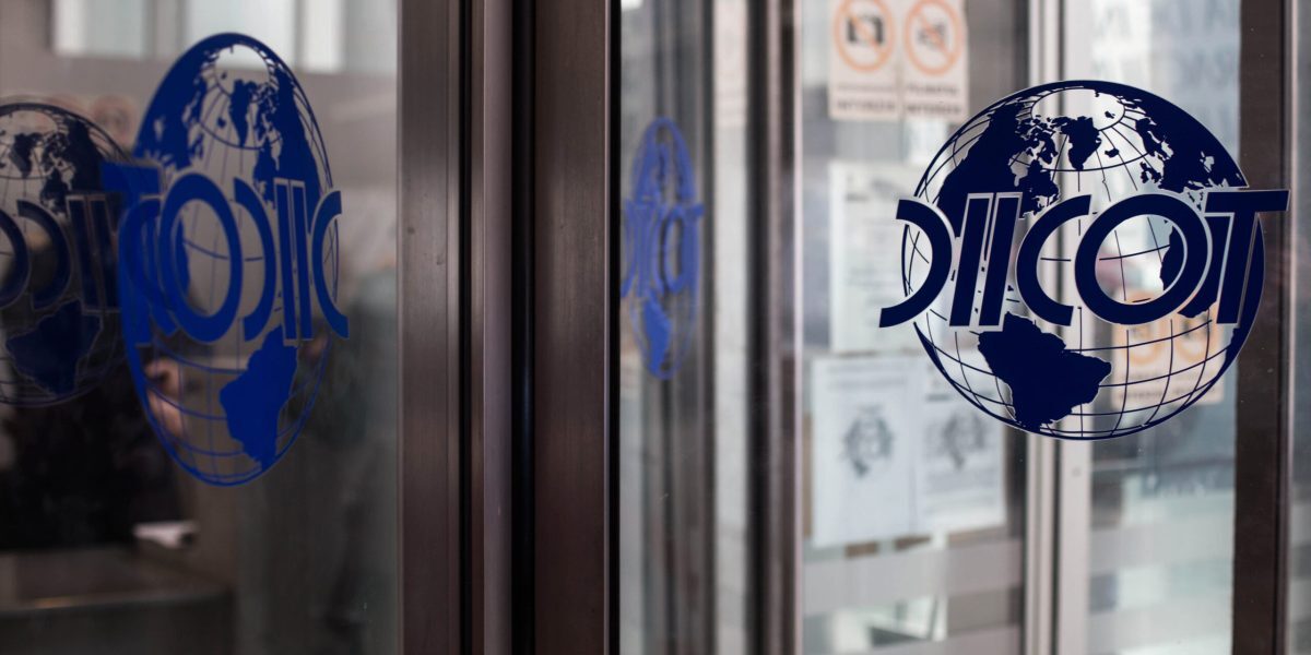 DIICOT, 79 de percheziții: Marea lovitură anti-țigări