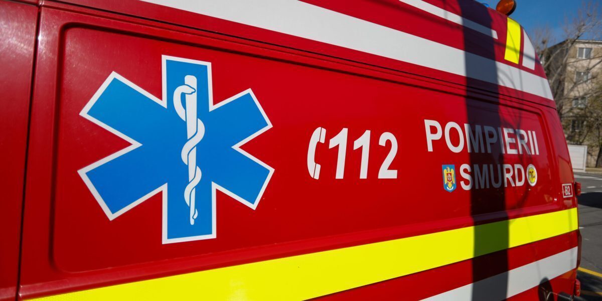 Accident grav Timișoara: Camion și autobuz, 3 răniți