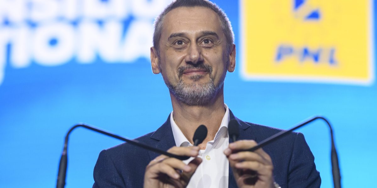 Primarul Slatinei, De Mezzo, inculpat în dosarul Cimitirul Strehareți