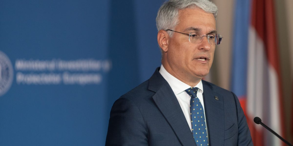 Pîslaru, despre PNRR: „Miliarde arse, românii vor aprinde lumina”