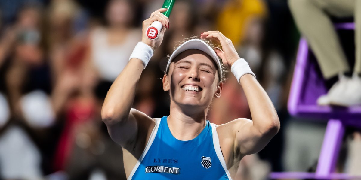 ALEXANDROVA ELIMINĂ NUMĂRUL 1 MONDIAL SABALENKA LA TORONTO