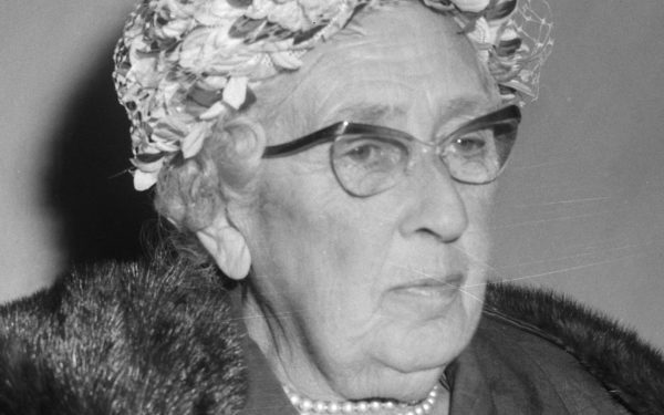 Ce făceau King, Hemingway, Christie înainte de succesul lor istoric